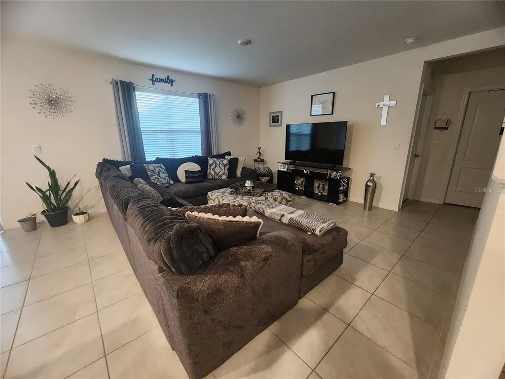 1075 Griffon Avenue Lake Alfred FL 33850
