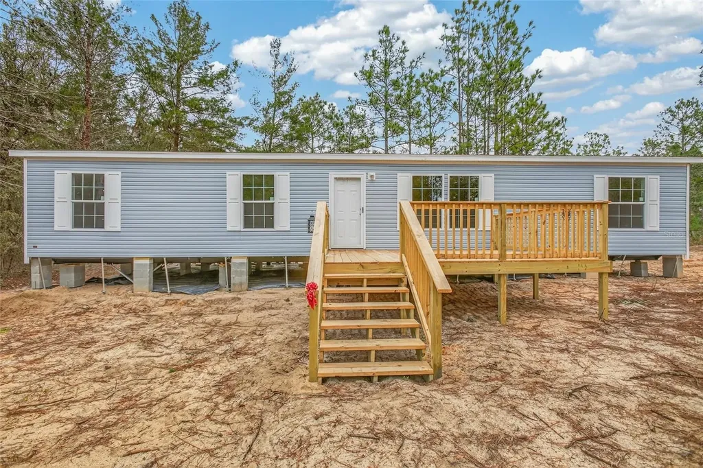 419 Lily Trail Interlachen FL 32148