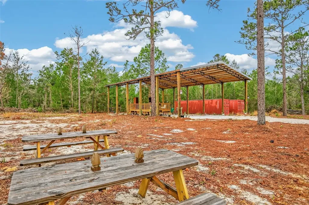 419 Lily Trail Interlachen FL 32148