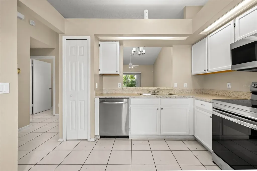 14772 Laguna Beach Circle Orlando FL 32824