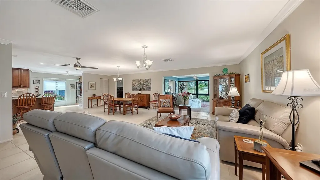 4777 Ringwood Meadow Sarasota FL 34235