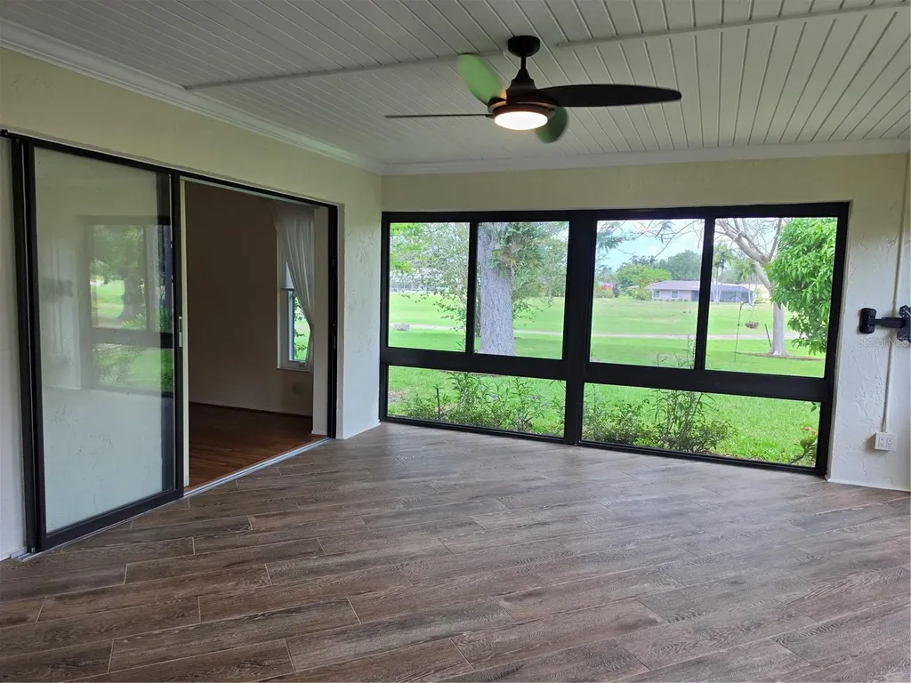 4777 Ringwood Meadow Sarasota FL 34235