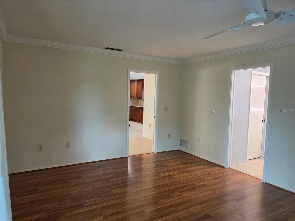 4777 Ringwood Meadow Sarasota FL 34235