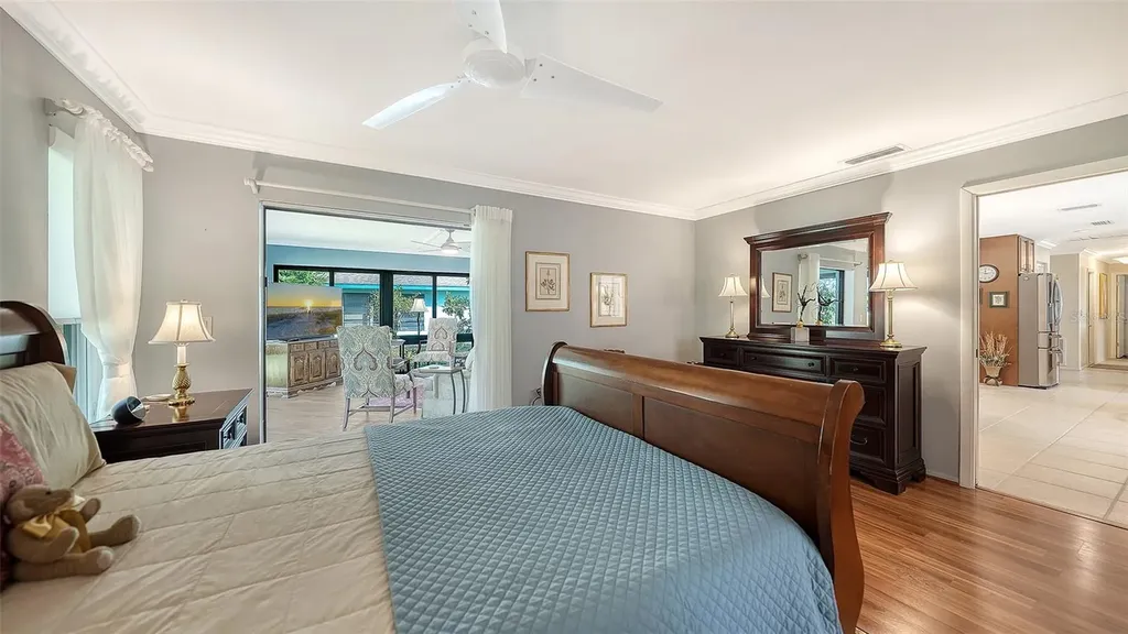 4777 Ringwood Meadow Sarasota FL 34235