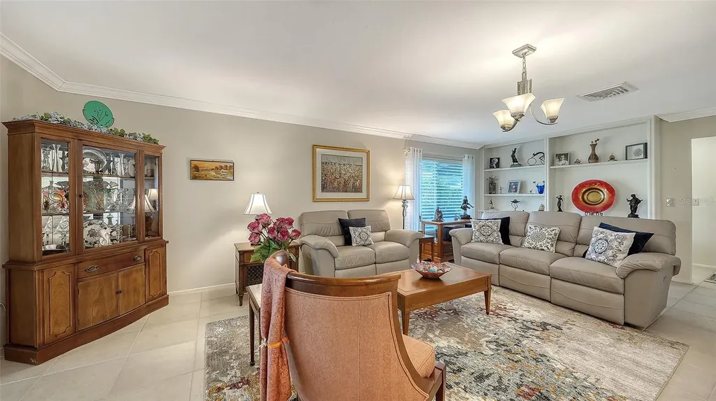4777 Ringwood Meadow Sarasota FL 34235