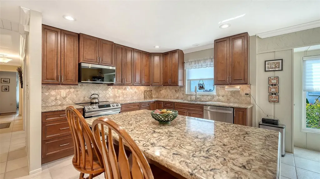 4777 Ringwood Meadow Sarasota FL 34235