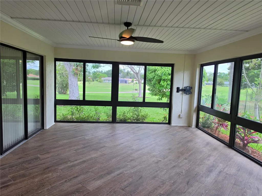 4777 Ringwood Meadow Sarasota FL 34235