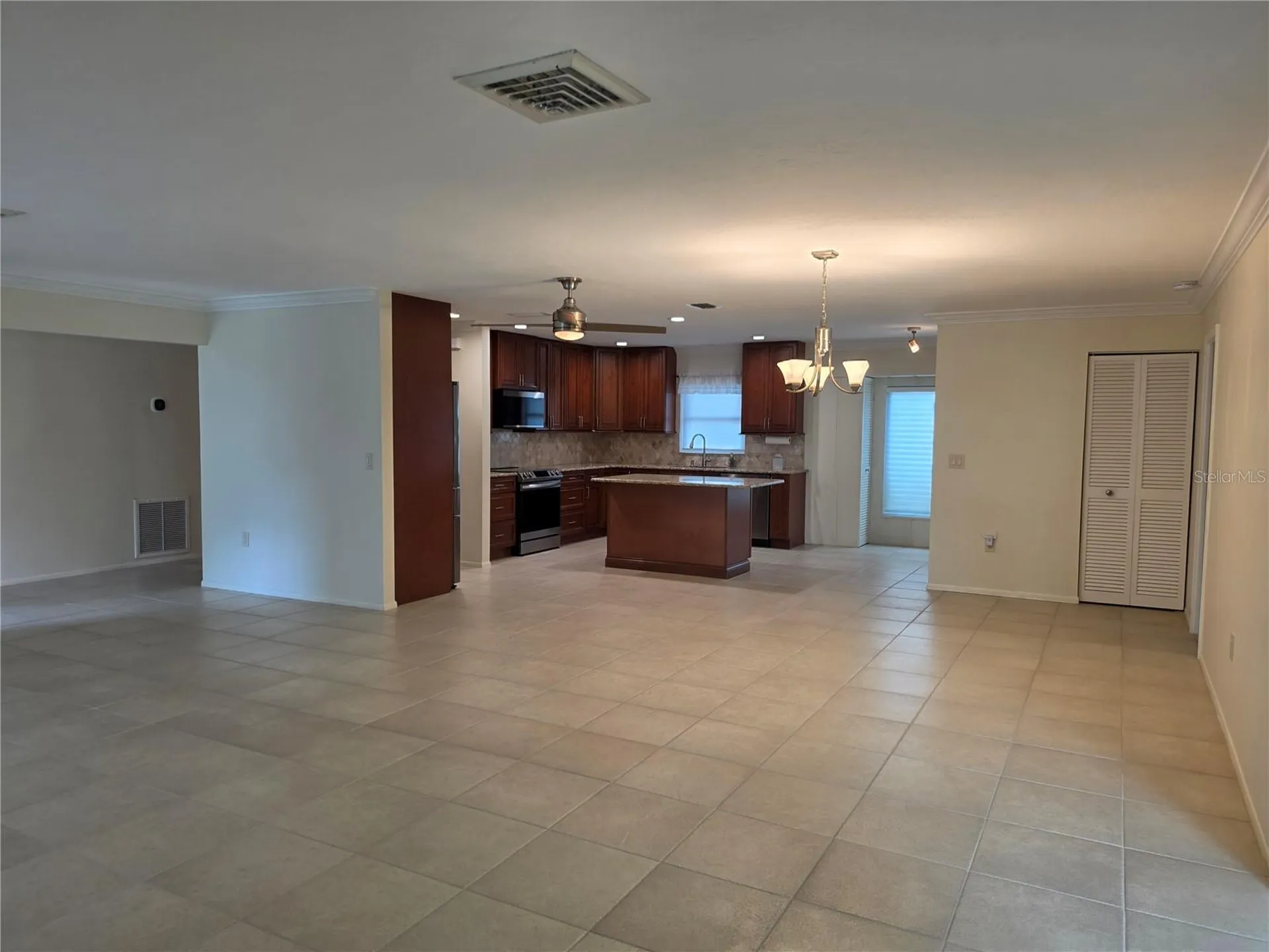 4777 Ringwood Meadow Sarasota FL 34235