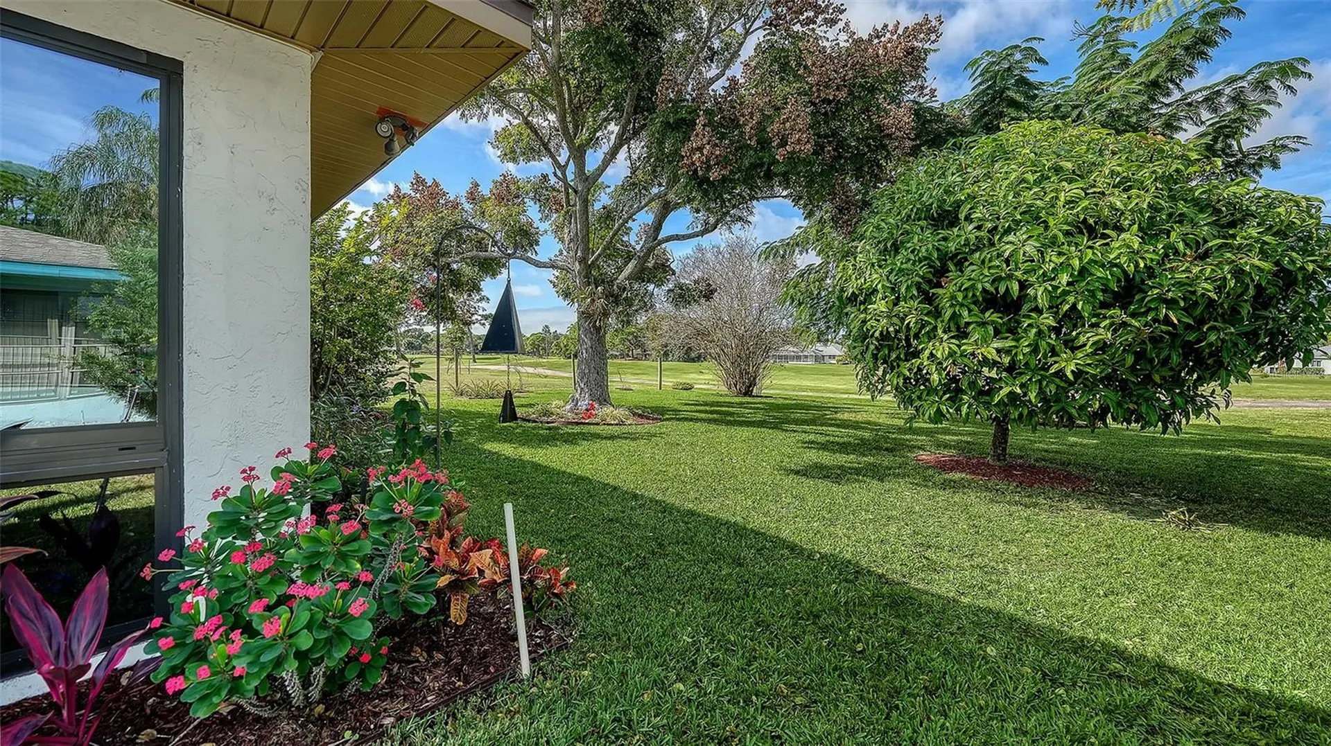 4777 Ringwood Meadow Sarasota FL 34235