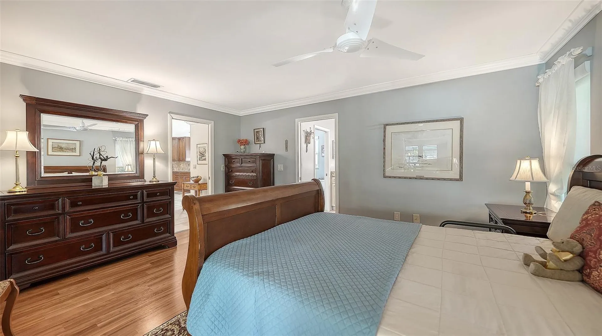 4777 Ringwood Meadow Sarasota FL 34235