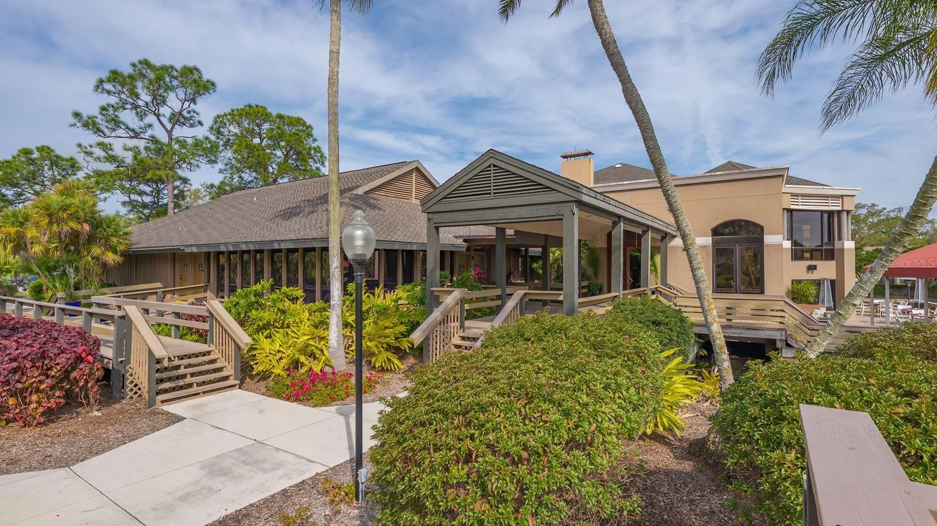 4777 Ringwood Meadow Sarasota FL 34235