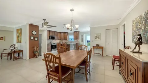 4777 Ringwood Meadow Sarasota FL 34235