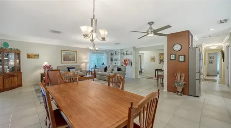 4777 Ringwood Meadow Sarasota FL 34235