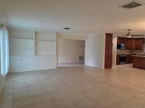 4777 Ringwood Meadow Sarasota FL 34235