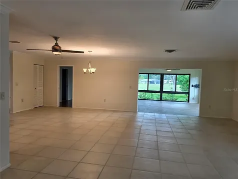 4777 Ringwood Meadow Sarasota FL 34235