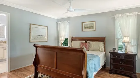 4777 Ringwood Meadow Sarasota FL 34235