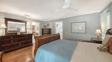 4777 Ringwood Meadow Sarasota FL 34235