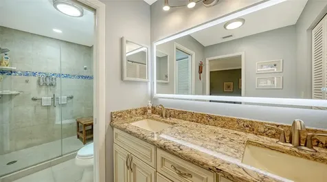 4777 Ringwood Meadow Sarasota FL 34235