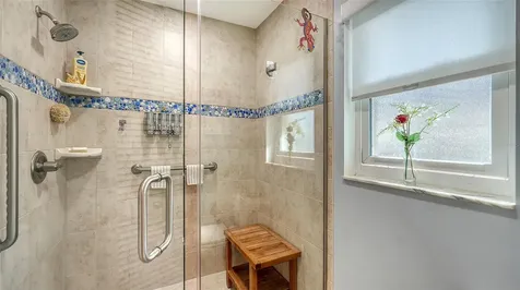 4777 Ringwood Meadow Sarasota FL 34235