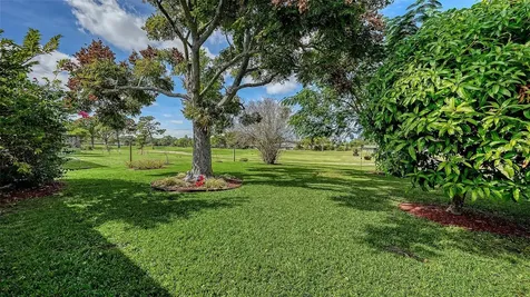 4777 Ringwood Meadow Sarasota FL 34235