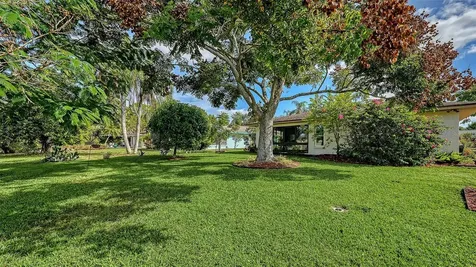 4777 Ringwood Meadow Sarasota FL 34235