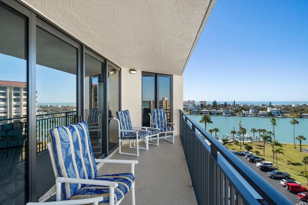 690 Island Way Clearwater Beach FL 33767