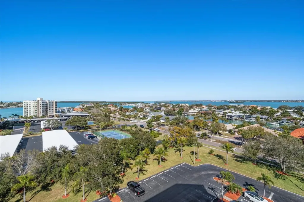 690 Island Way Clearwater Beach FL 33767