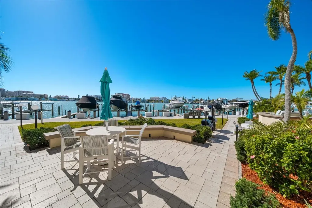 690 Island Way Clearwater Beach FL 33767