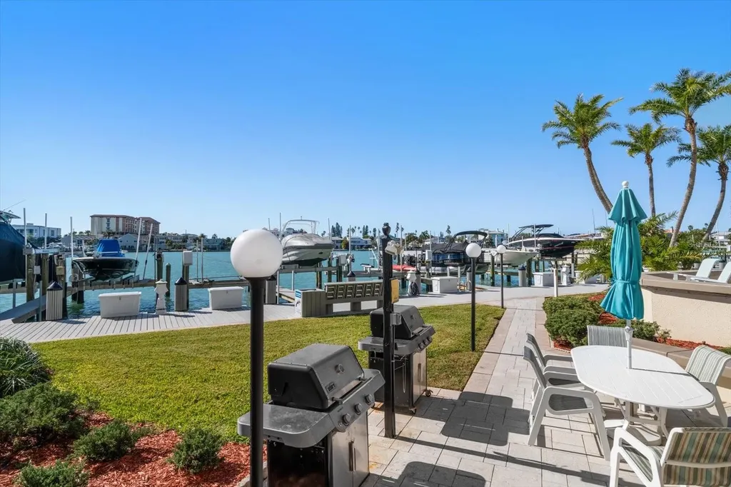 690 Island Way Clearwater Beach FL 33767