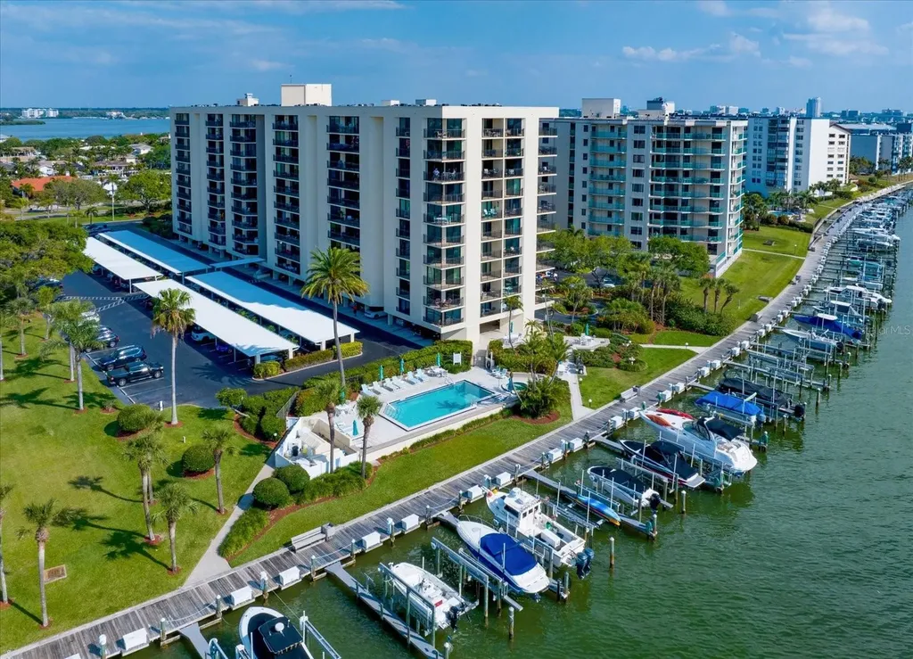 690 Island Way Clearwater Beach FL 33767
