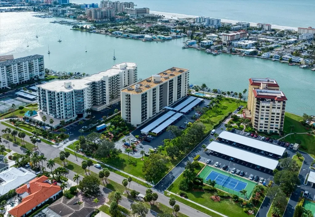 690 Island Way Clearwater Beach FL 33767