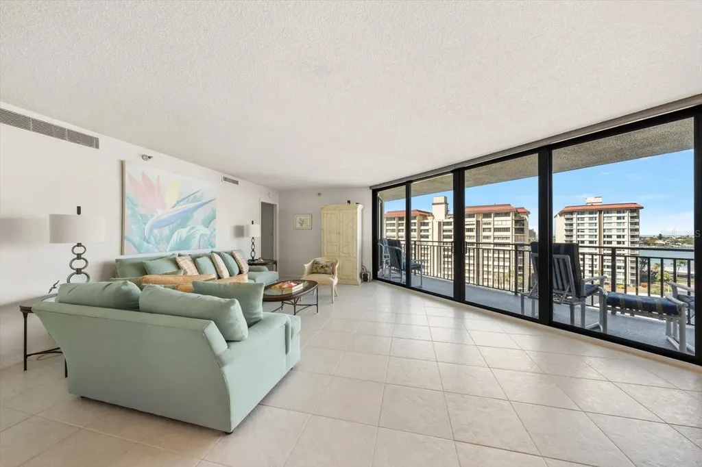 690 Island Way Clearwater Beach FL 33767
