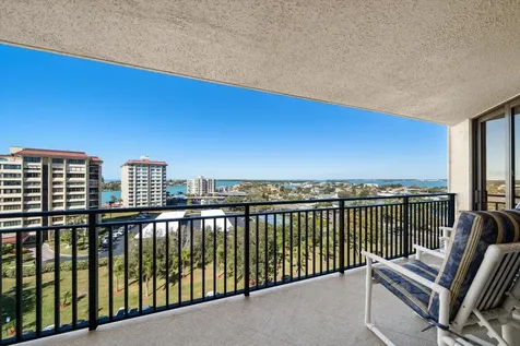690 Island Way Clearwater Beach FL 33767