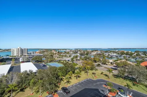 690 Island Way Clearwater Beach FL 33767