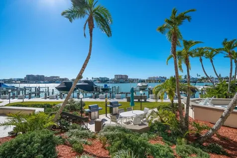 690 Island Way Clearwater Beach FL 33767
