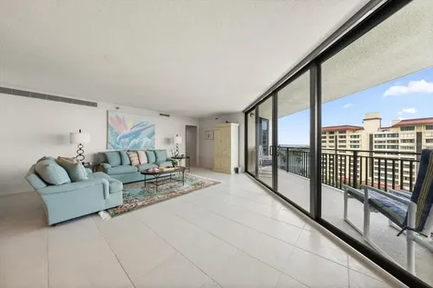 690 Island Way Clearwater Beach FL 33767