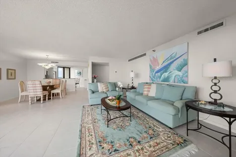 690 Island Way Clearwater Beach FL 33767