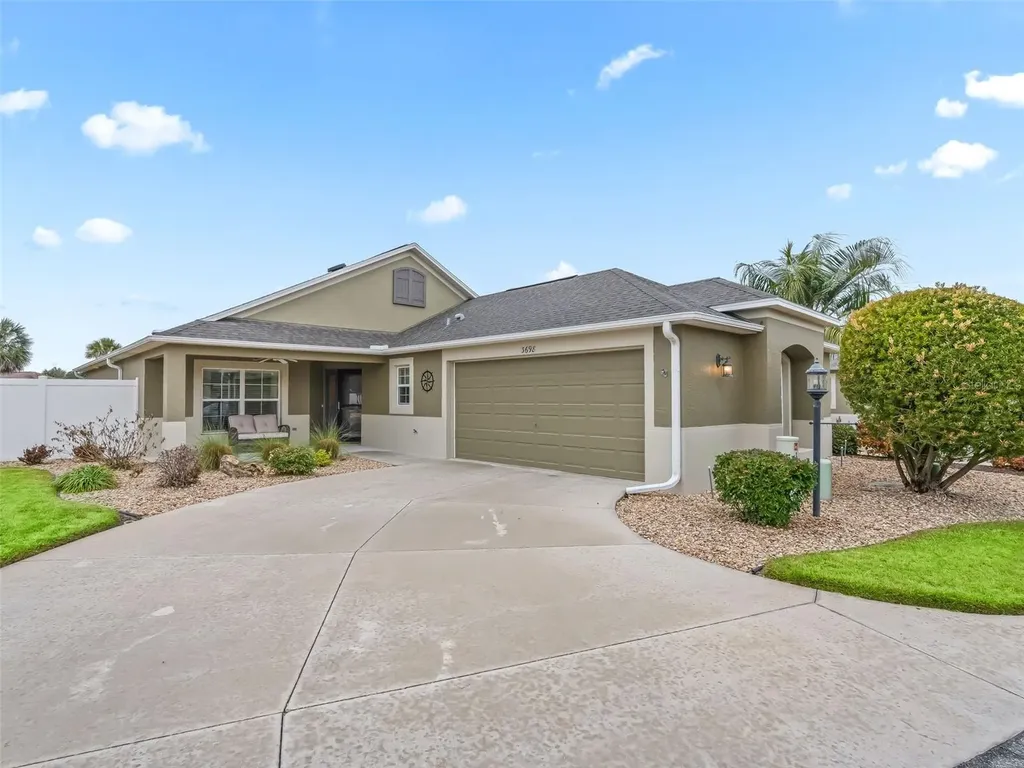 3698 Robertson Way The Villages FL 32163