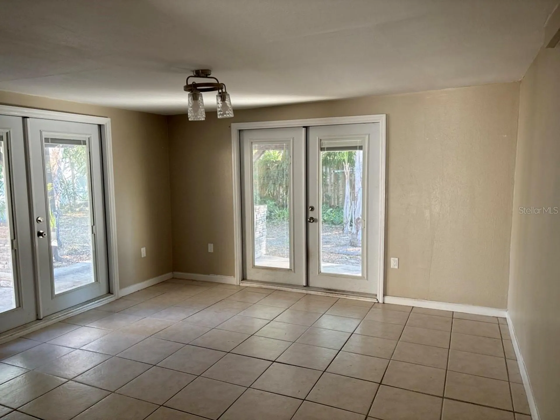 1325 Sandy Lane Clearwater FL 33755