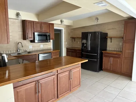 1325 Sandy Lane Clearwater FL 33755