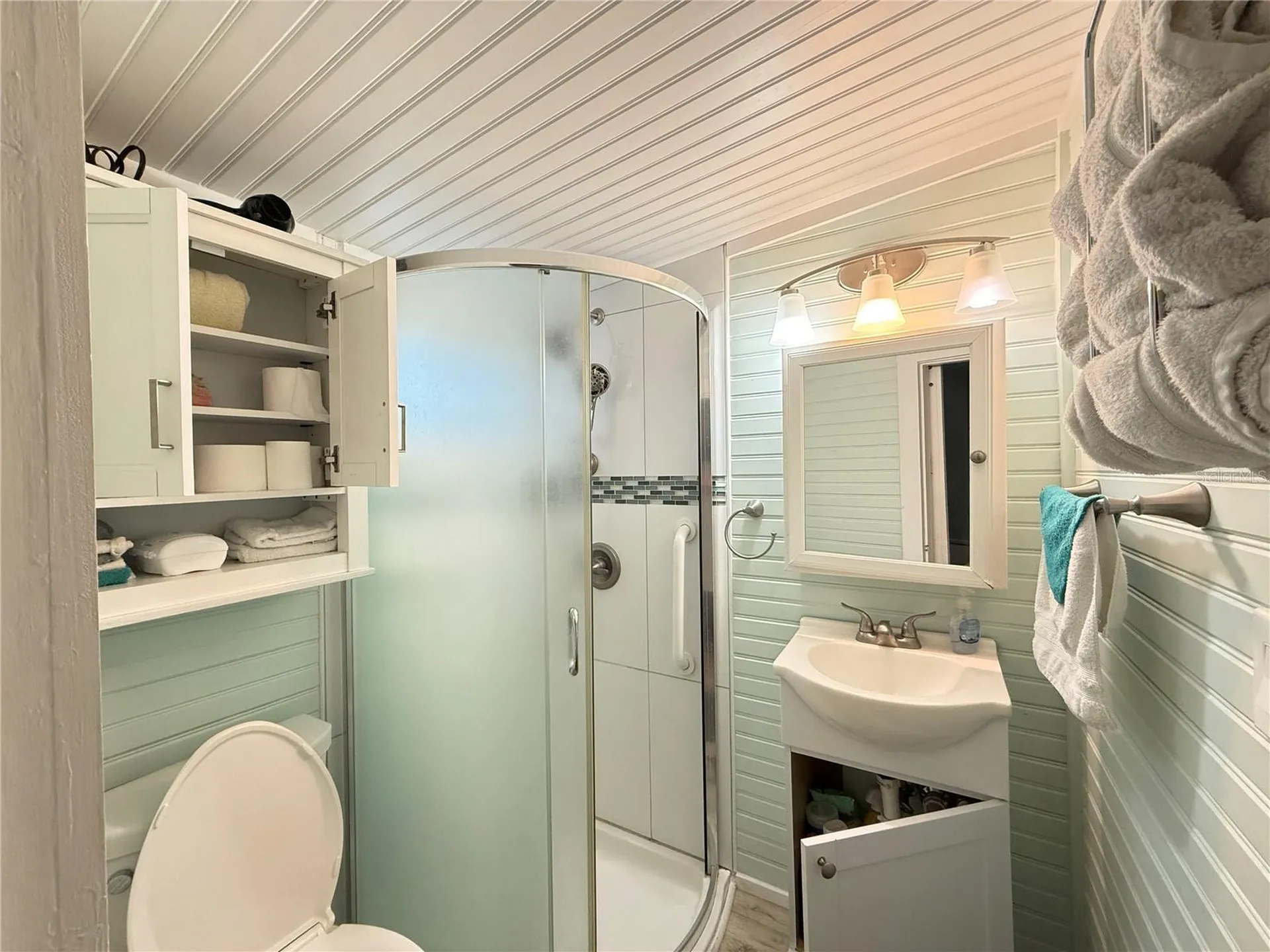 207 N Pine Street New Smyrna Beach FL 32169