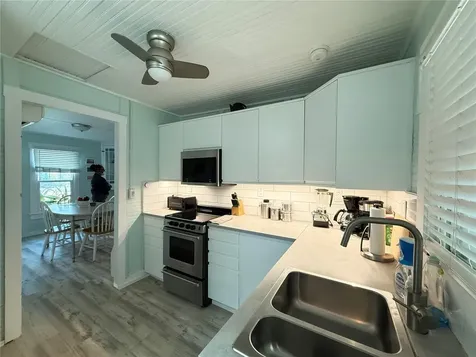207 N Pine Street New Smyrna Beach FL 32169