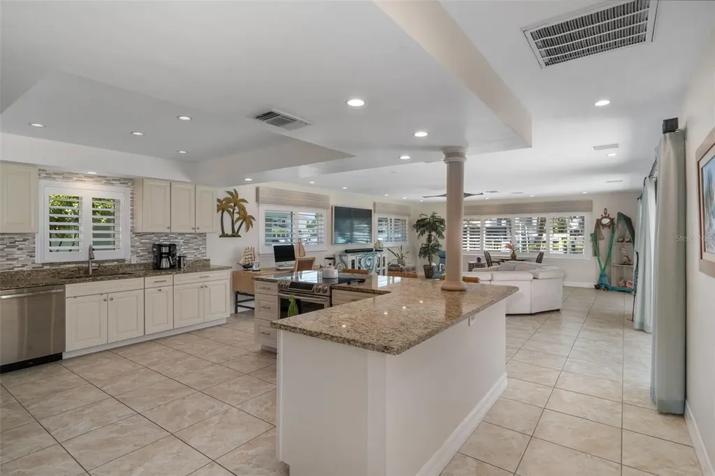 4928 61st Avenue S St Petersburg FL 33715