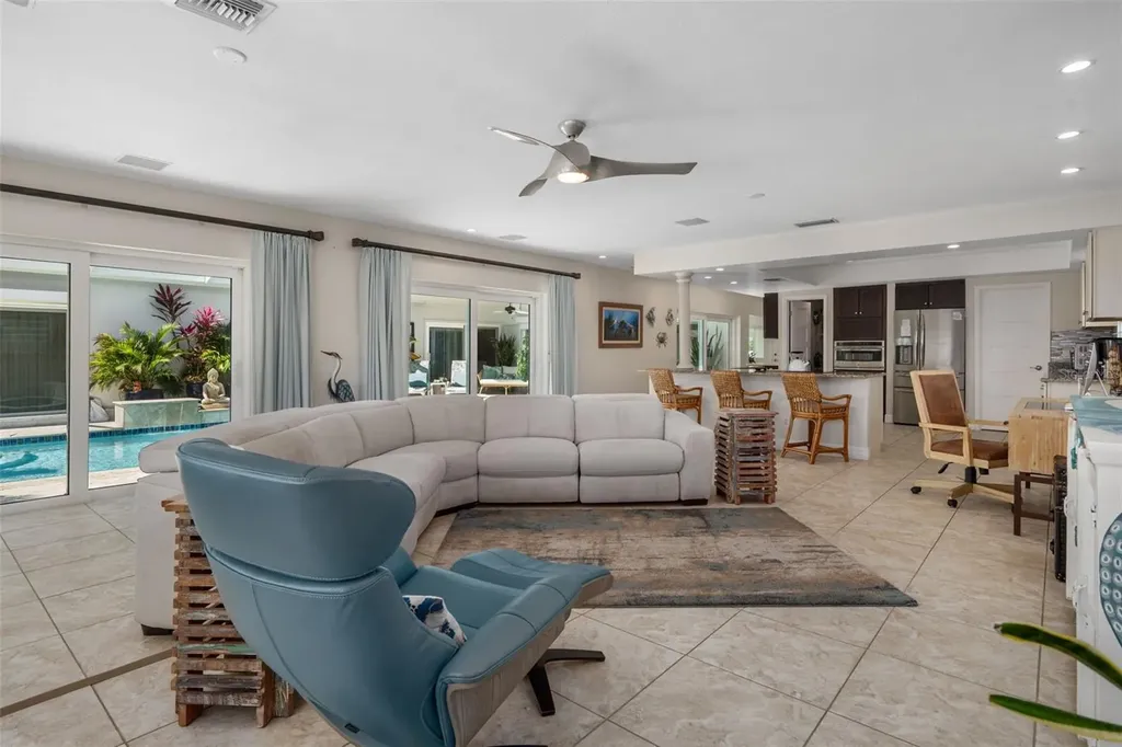 4928 61st Avenue S St Petersburg FL 33715