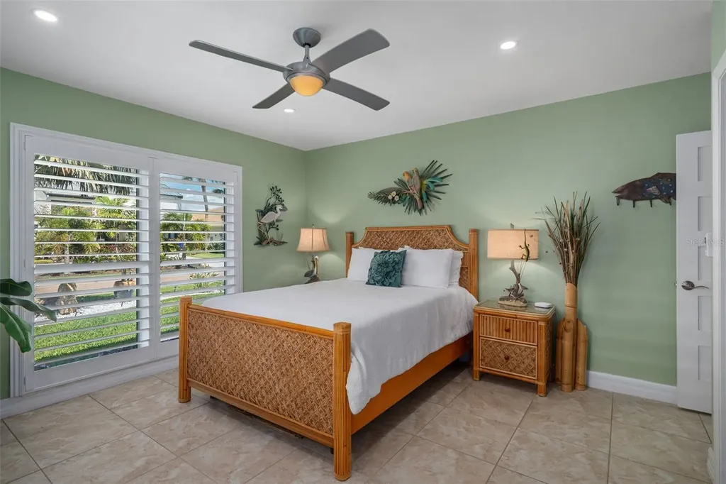 4928 61st Avenue S St Petersburg FL 33715
