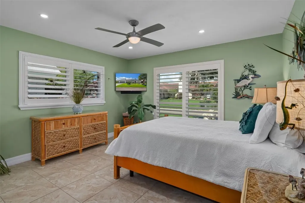 4928 61st Avenue S St Petersburg FL 33715
