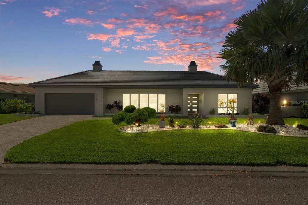 4928 61st Avenue S St Petersburg FL 33715