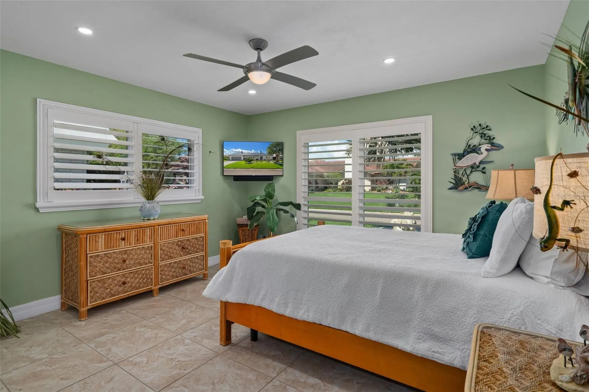 4928 61st Avenue S St Petersburg FL 33715