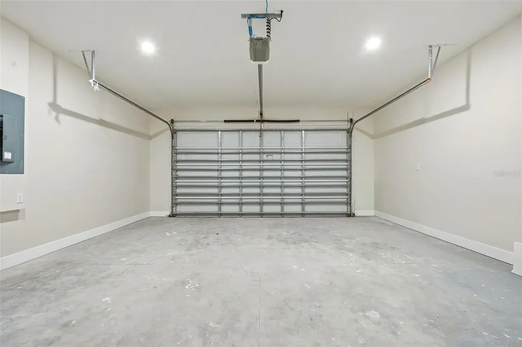 5663 W Central Avenue Orlando FL 32811