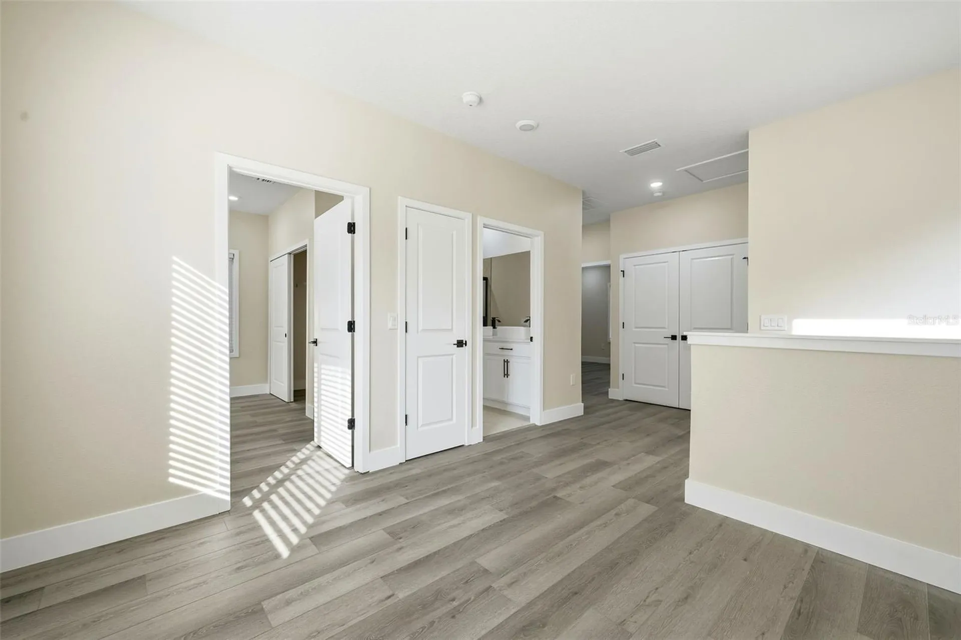 5663 W Central Avenue Orlando FL 32811